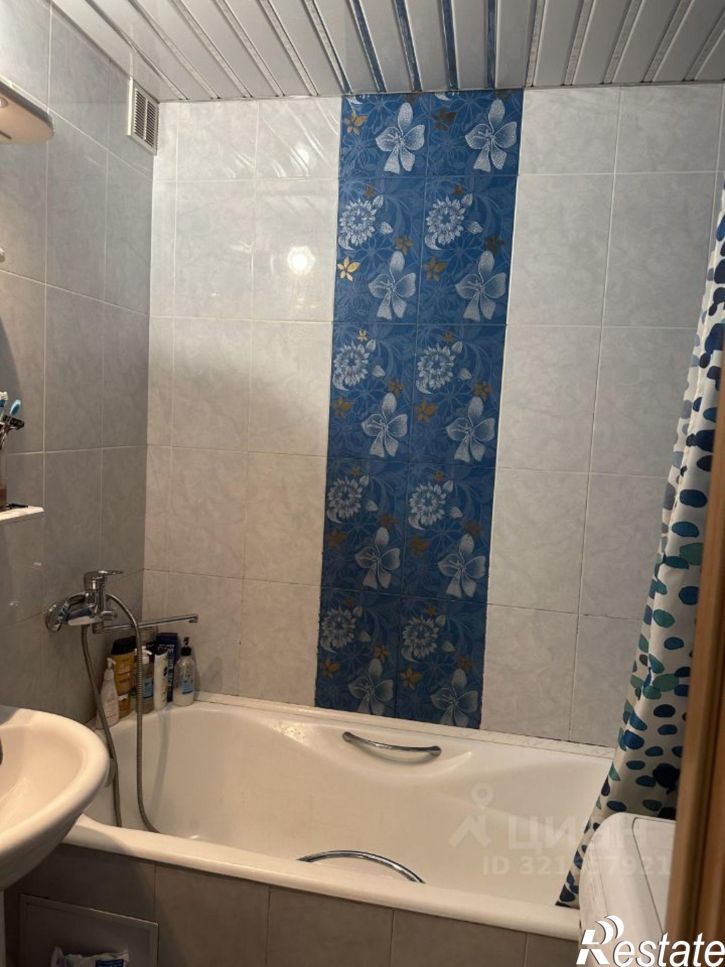 4-комн квартира ул Индустриальная, 18,  д. 18