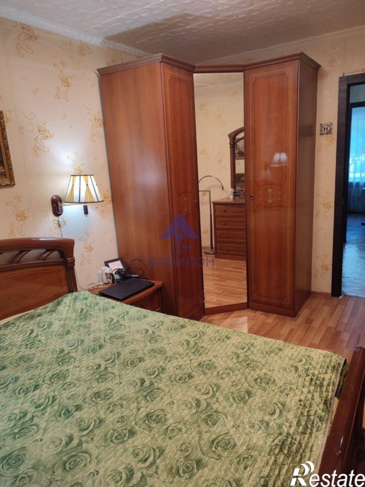 3-комн квартира улица Максима Горького, 100,  д. 100