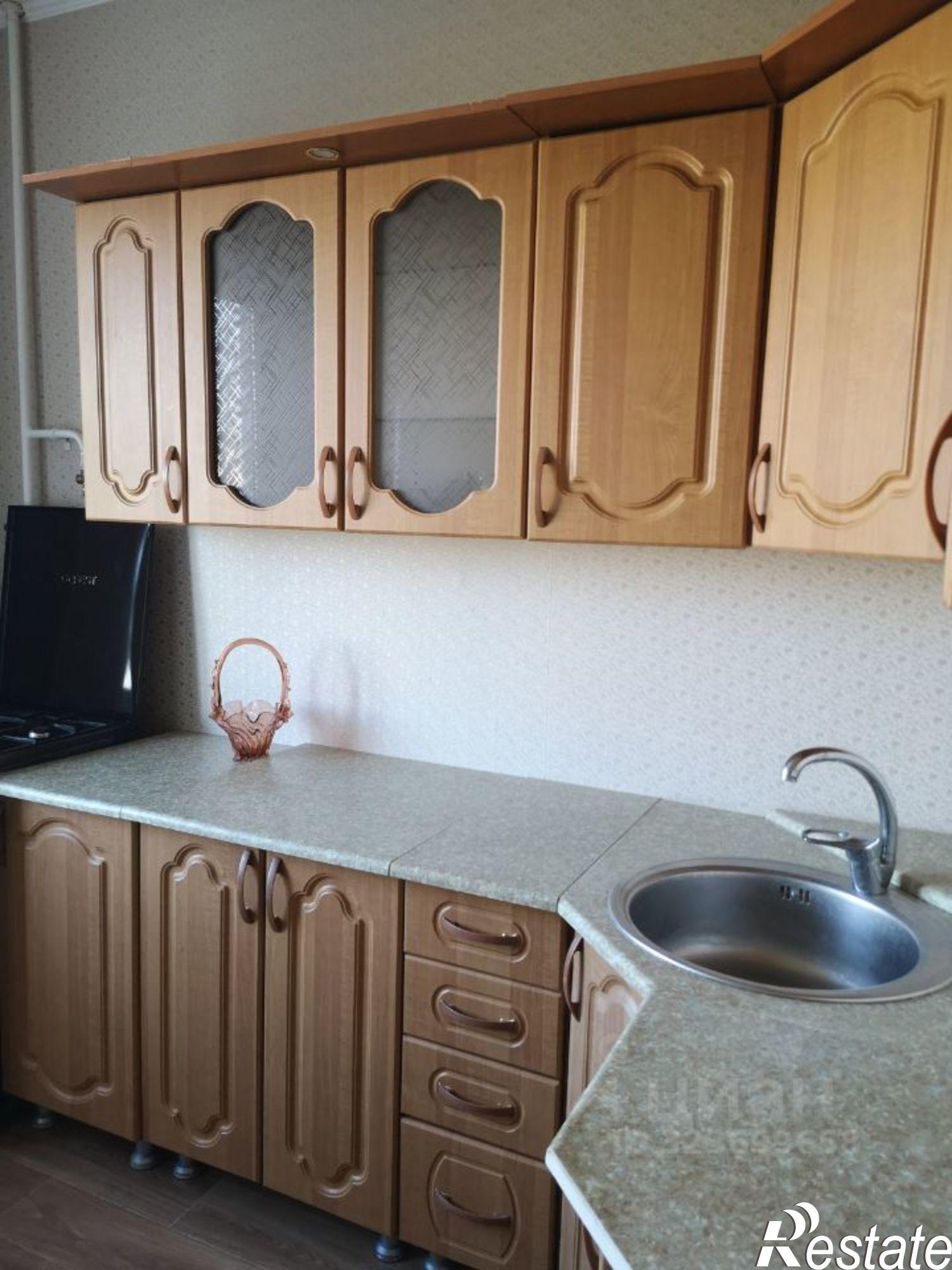 Сдать квартиру за 27 000 рублей на ул Черникова, 19