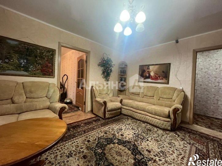 4-комн квартира ул Черникова, 15,  д. 15