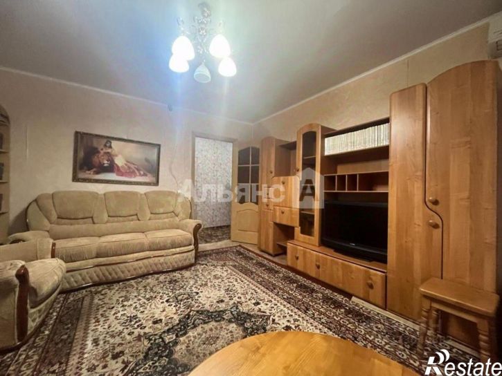 4-комн квартира ул Черникова, 15,  д. 15