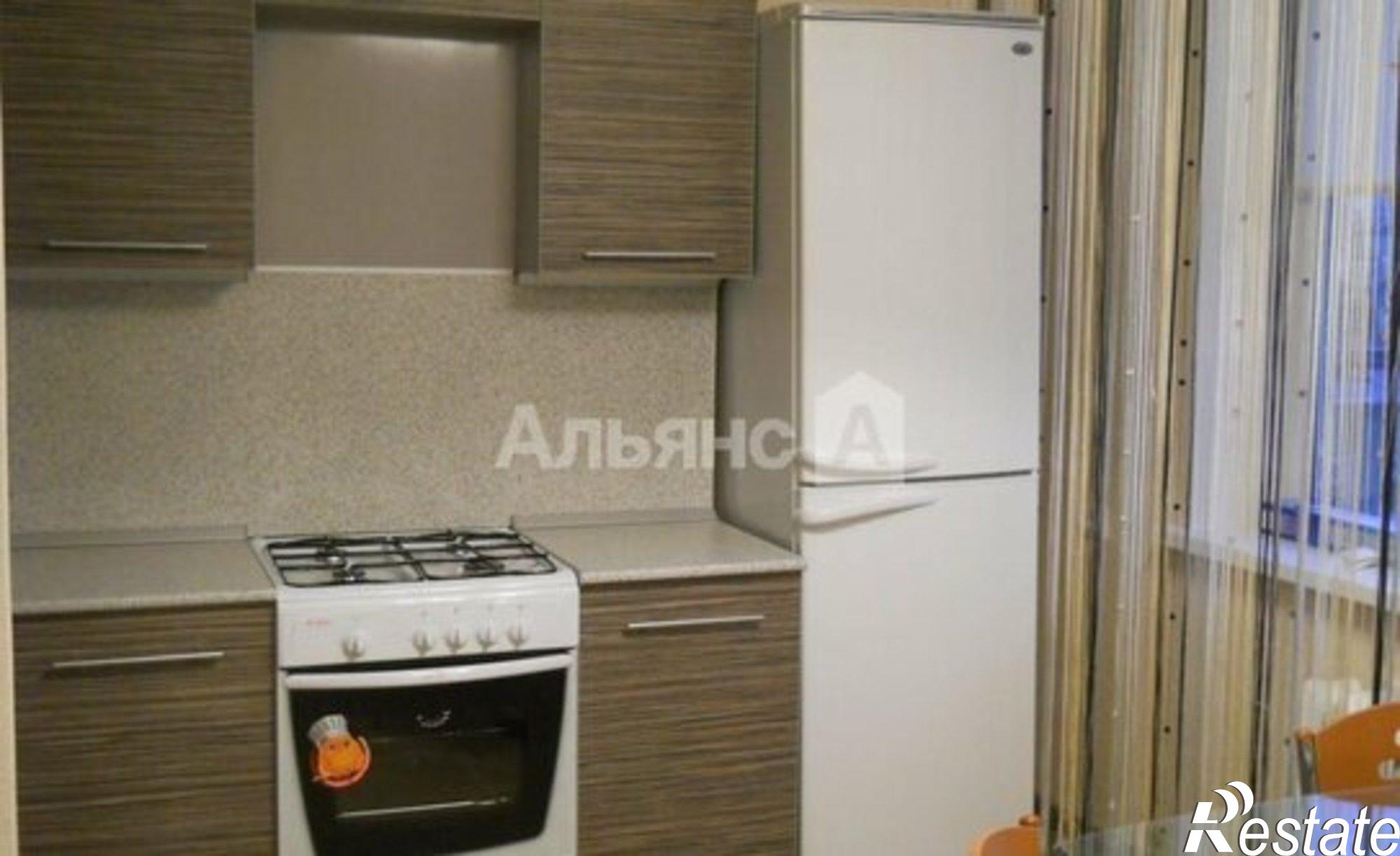 Купить квартиру за 4 000 000 рублей на пр-кт Строителей, 45