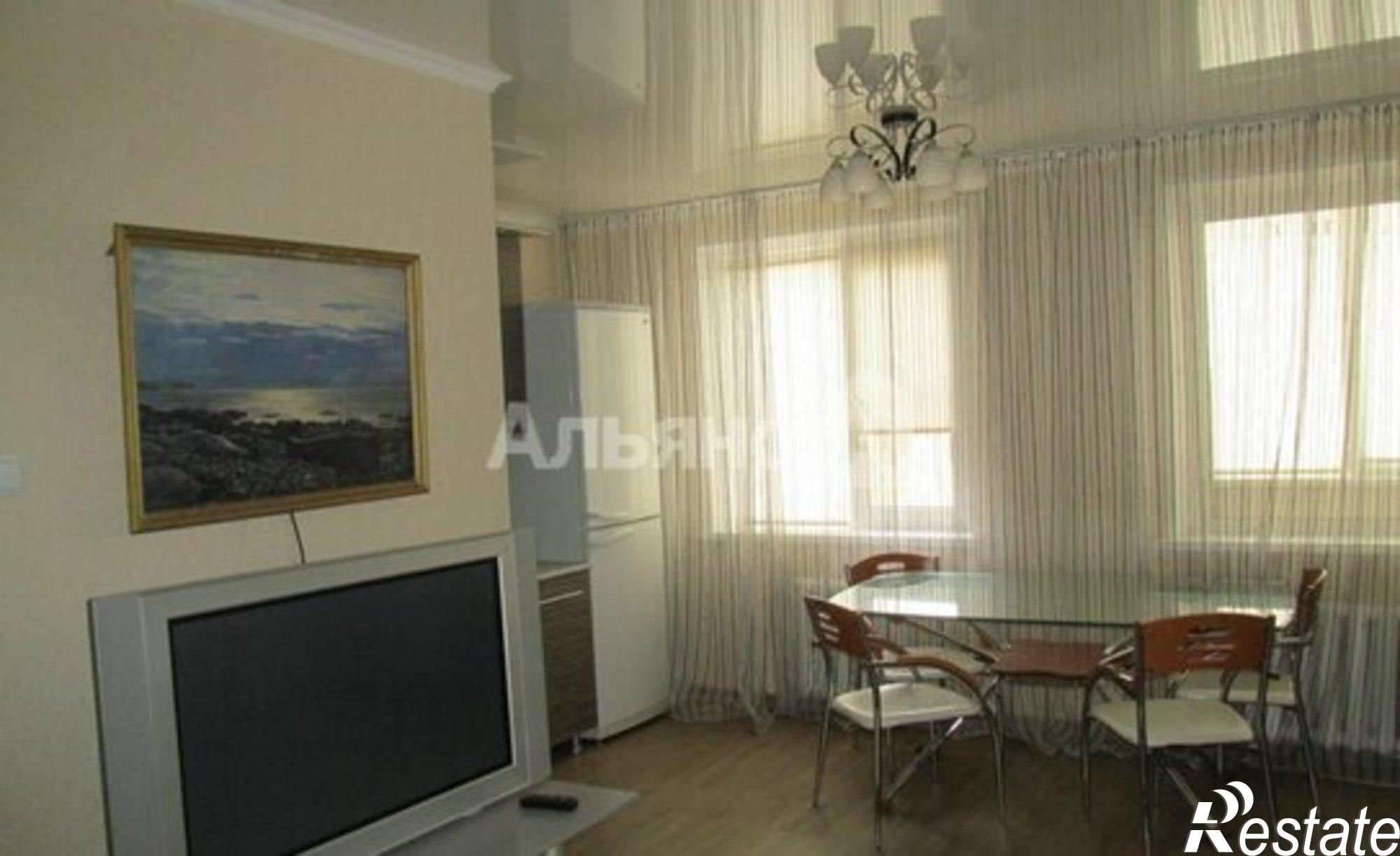 Купить квартиру за 4 000 000 рублей на пр-кт Строителей, 45