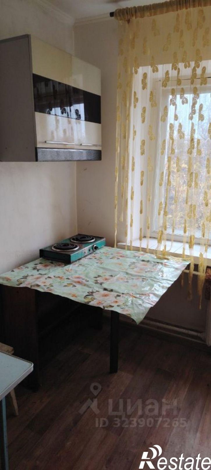 Комната Донской переулок, 42,  д. 42