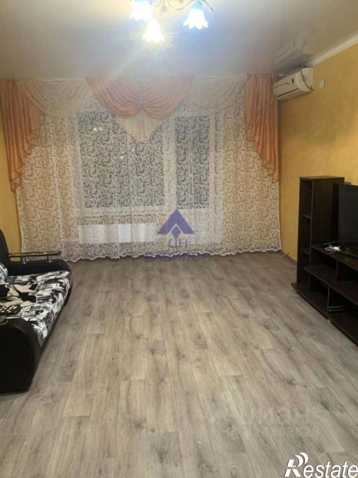 1-комн квартира улица Максима Горького, 100,  д. 100