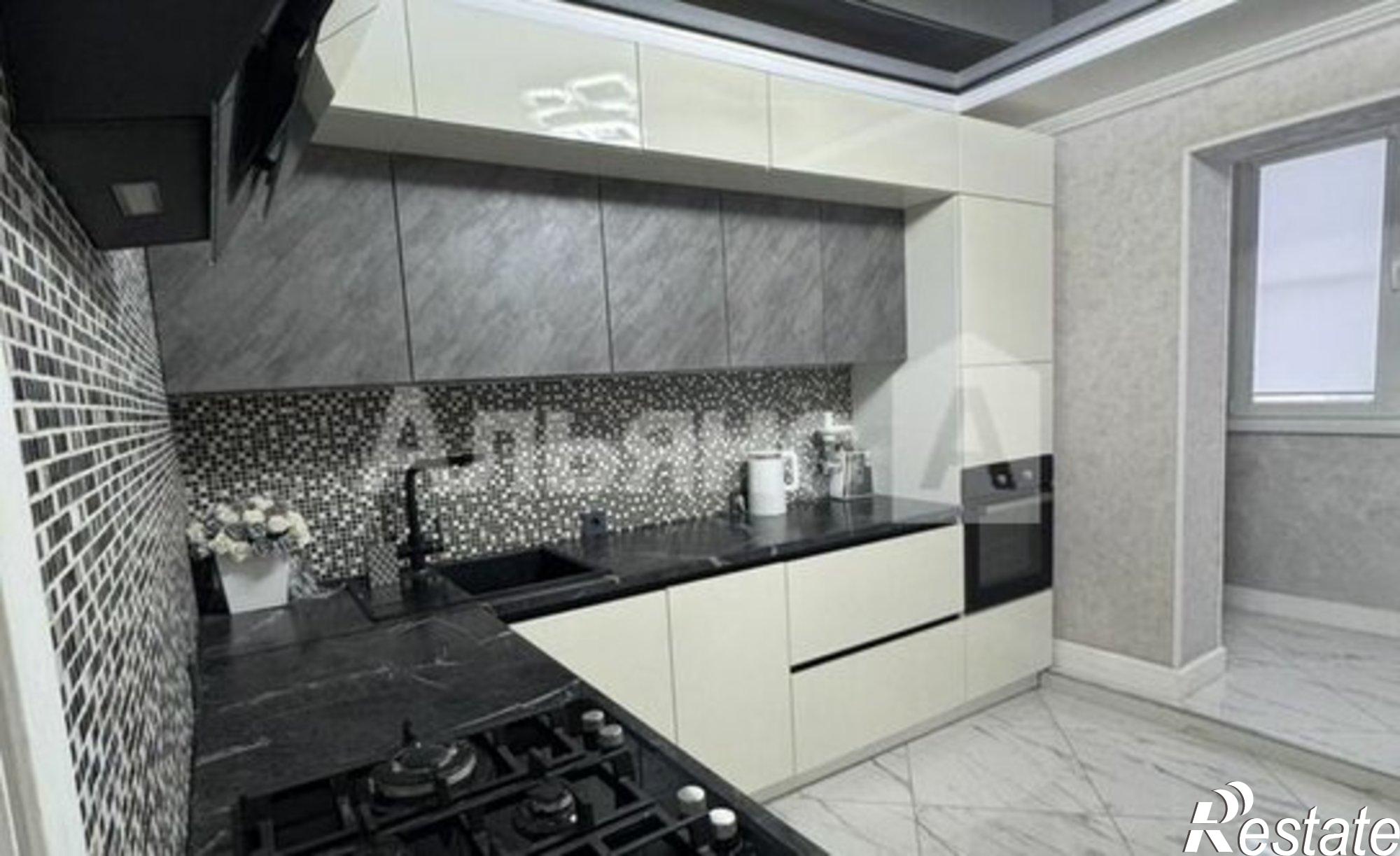 Купить квартиру за 5 500 000 рублей на пр-кт Строителей, 7А