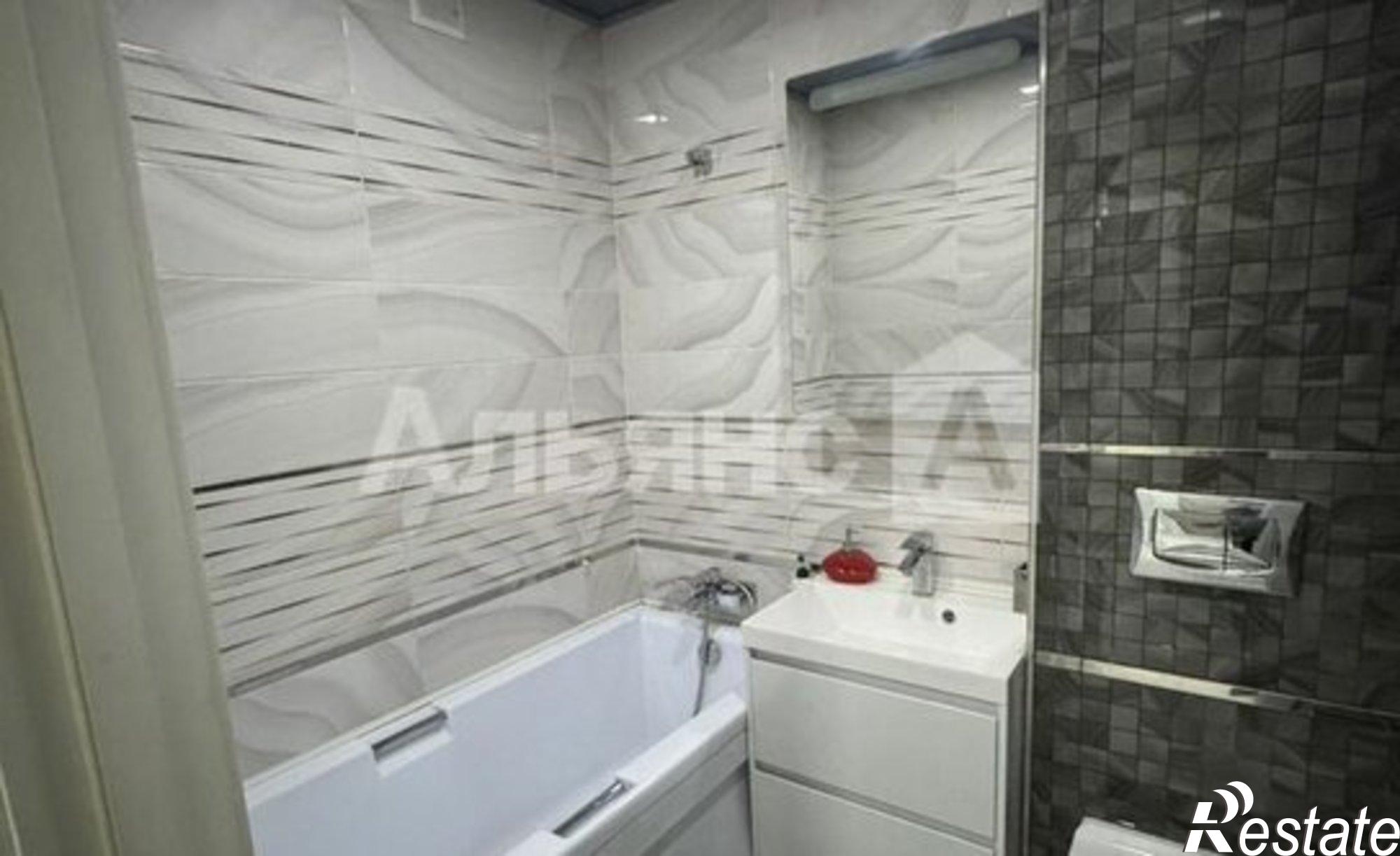 Купить квартиру за 5 500 000 рублей на пр-кт Строителей, 7А