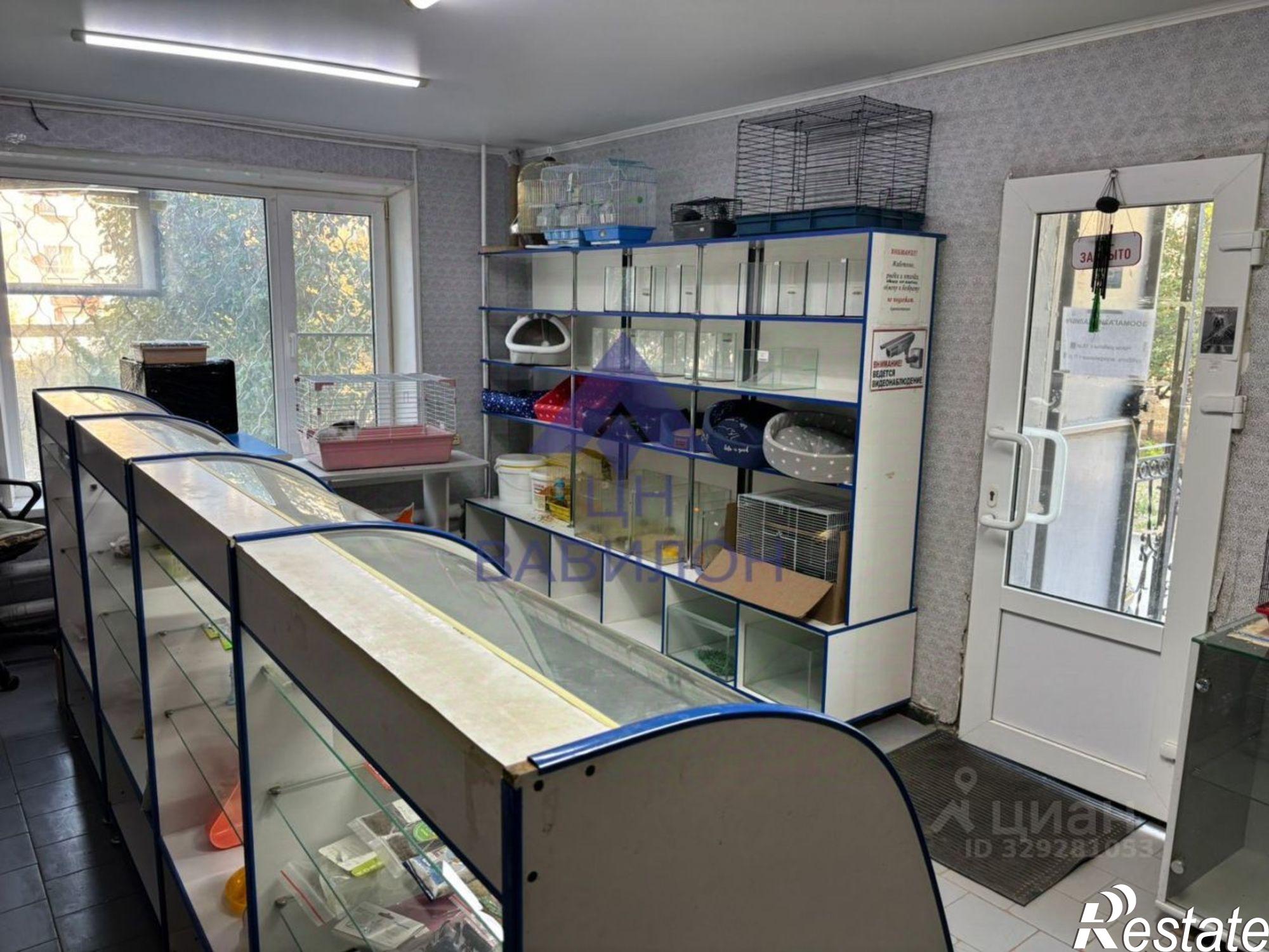 Купить торговое помещение за 4 997 500 рублей на пр-кт Строителей, 11