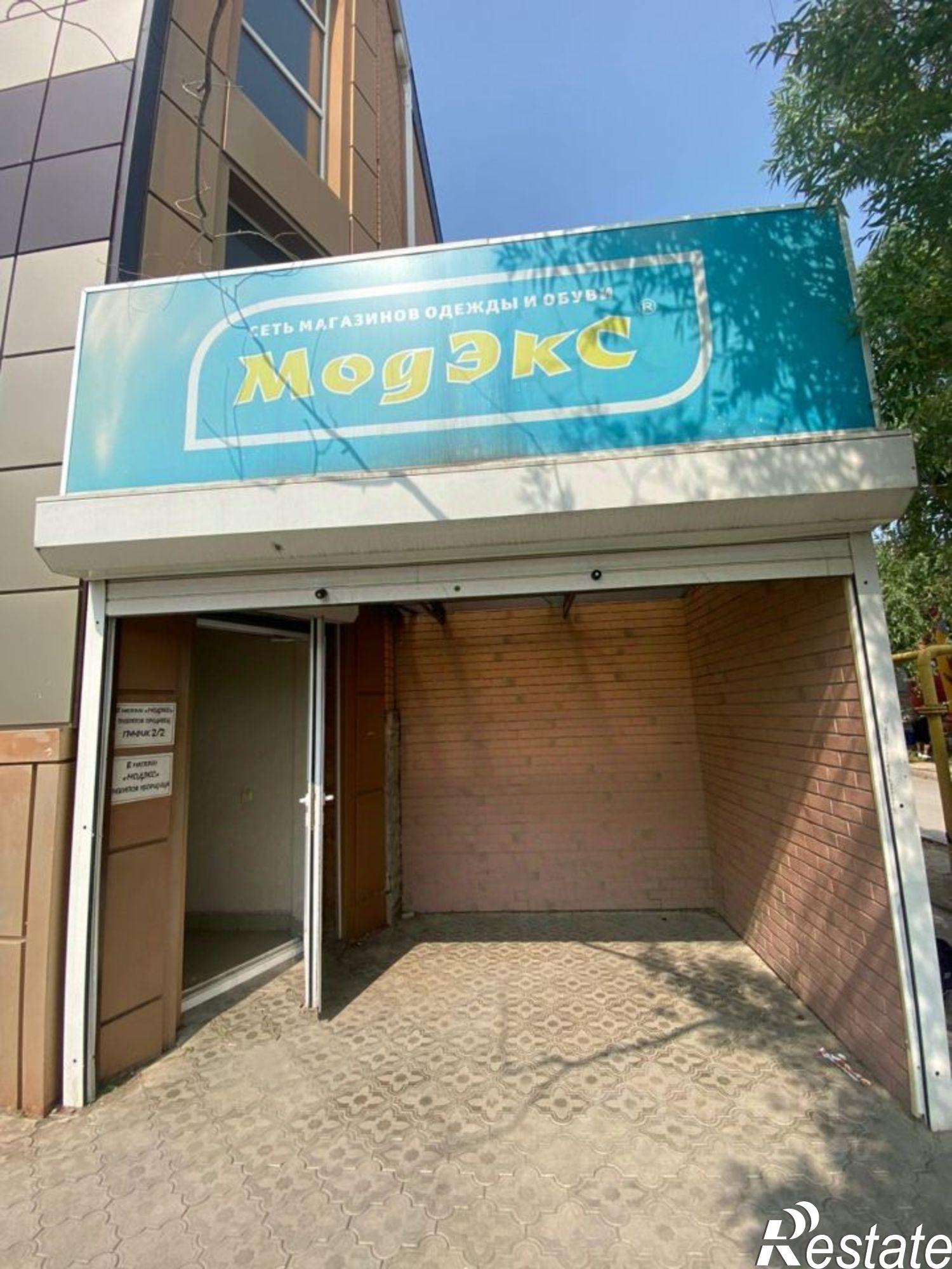 Купить торговое помещение за 16 500 100 рублей на пр-кт Мира, 8а