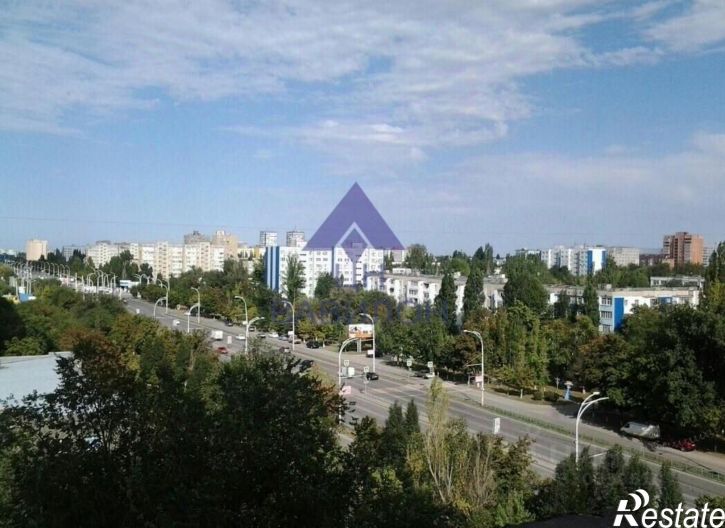 Комната пр-кт Строителей, 11,  д. 11