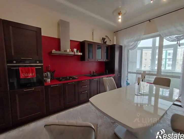 3-комн квартира ул Гагарина, 8,  д. 8