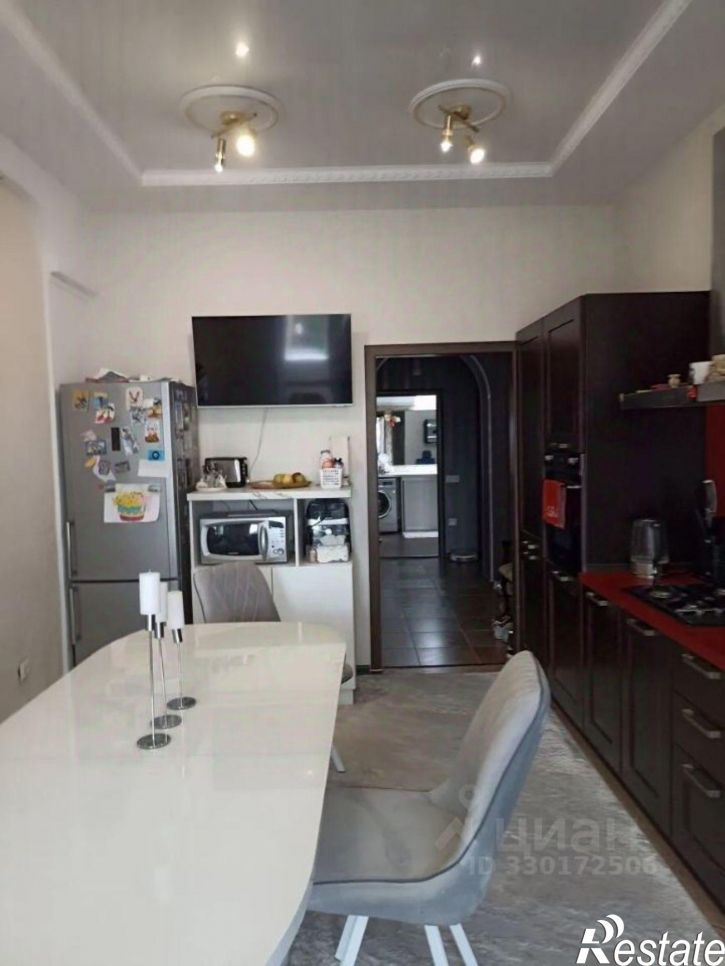 3-комн квартира ул Гагарина, 8,  д. 8