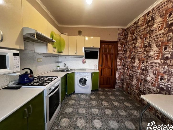3-комн квартира ул Индустриальная, 16,  д. 16