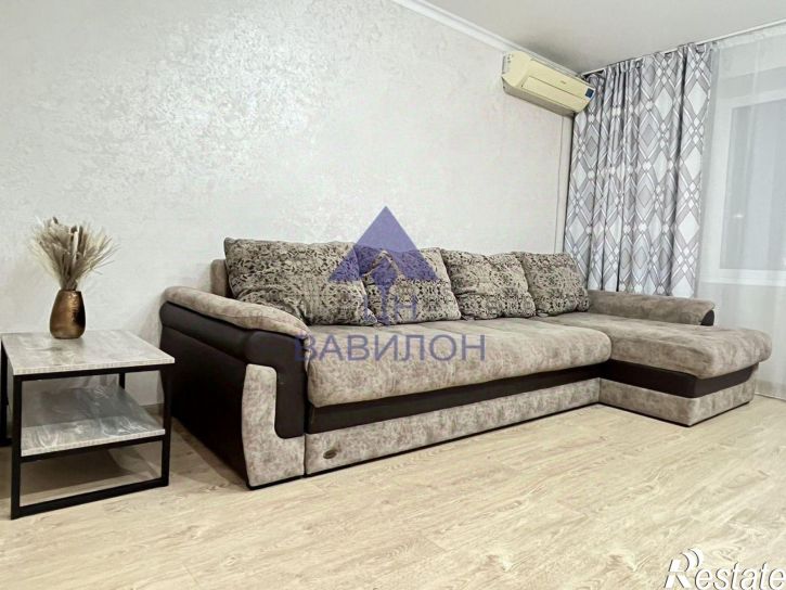 2-комн квартира бульвар Великой Победы, 12,  д. 12