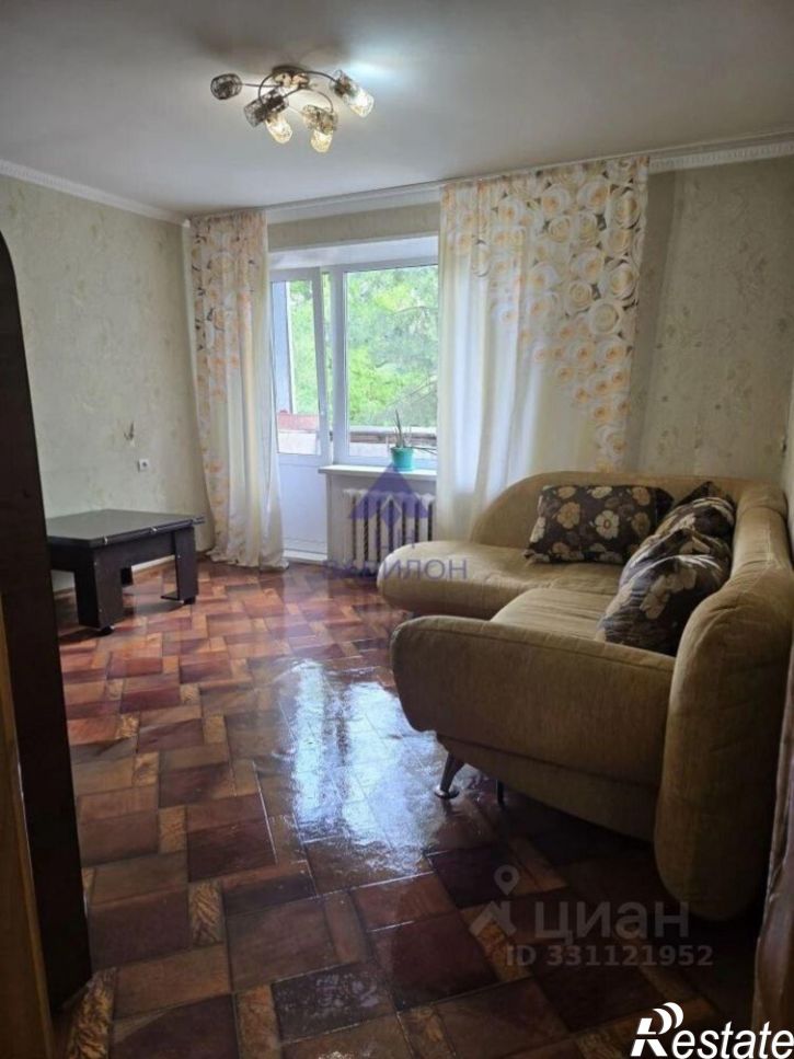 2-комн квартира улица Максима Горького, 100,  д. 100