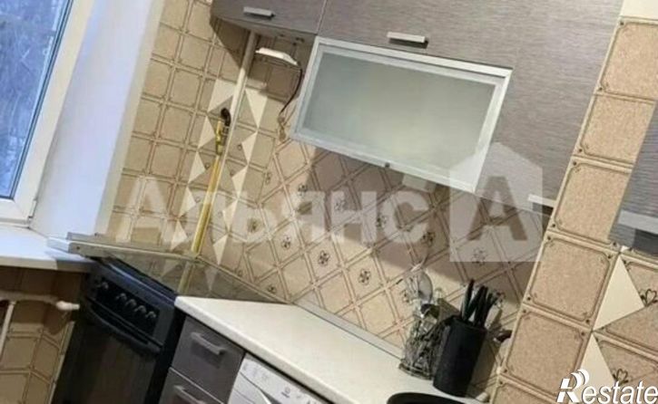 3-комн квартира ул Кадолина, 3,  д. 3