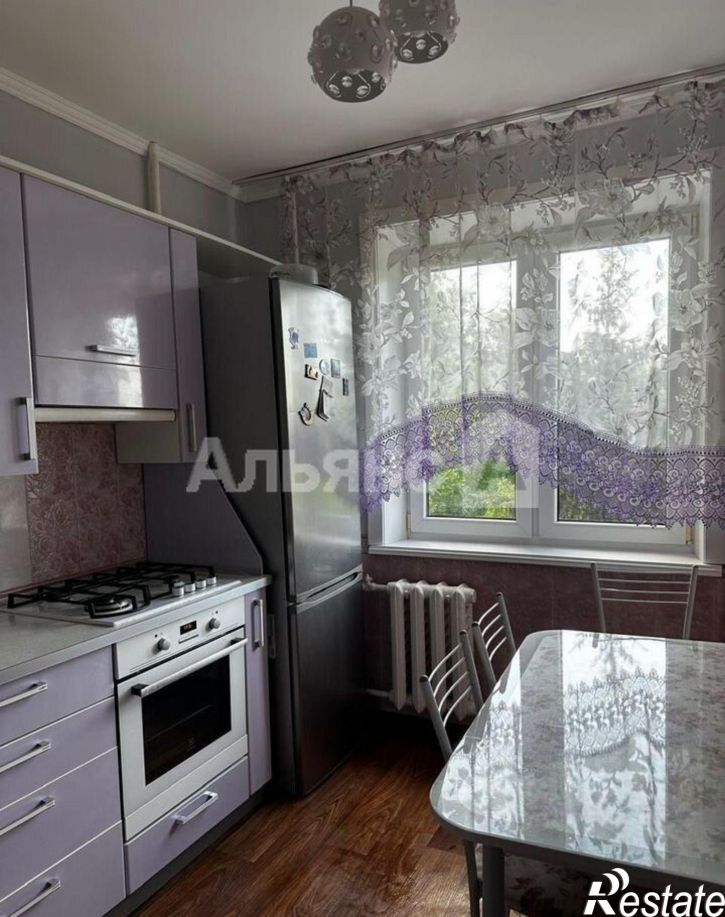 3-комн квартира ул Гагарина, 3,  д. 3