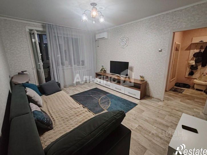 2-комн квартира пр-кт Строителей, 8,  д. 8