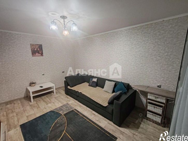 2-комн квартира пр-кт Строителей, 8,  д. 8