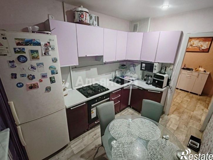 2-комн квартира пр-кт Строителей, 8,  д. 8