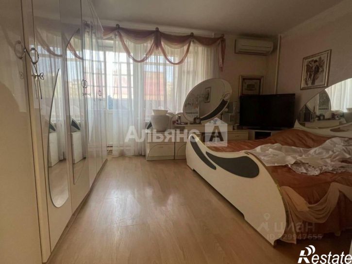 4-комн квартира пр-кт Курчатова, 8,  д. 8