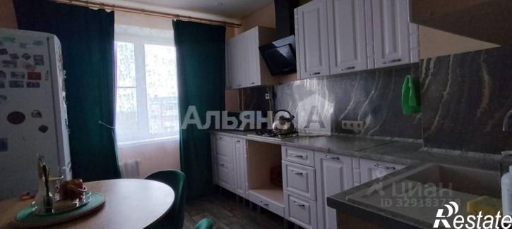 4-комн квартира ул Гагарина, 63,  д. 63