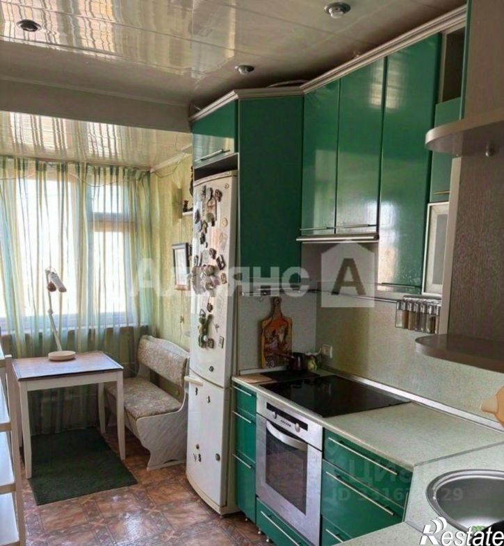3-комн квартира пр-кт Строителей, 5,  д. 5