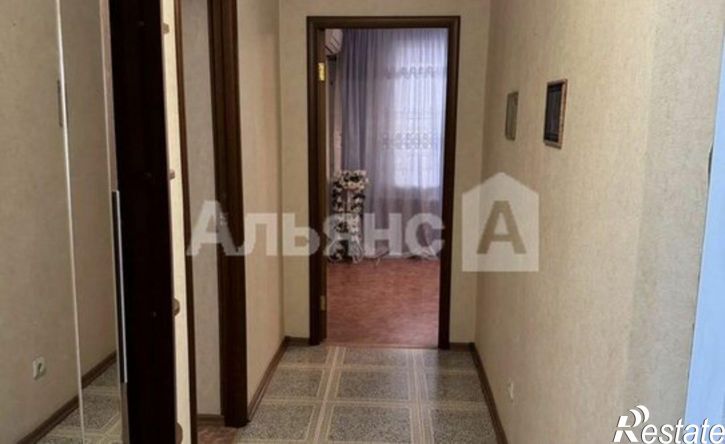 3-комн квартира Волгодонск, улица Ленина, 103