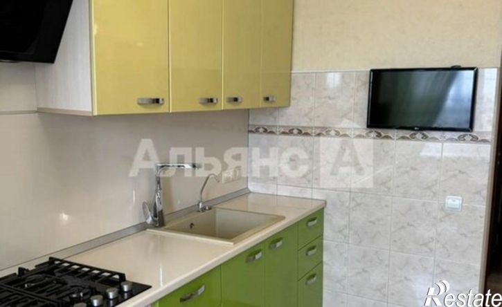 3-комн квартира Волгодонск, улица Ленина, 103