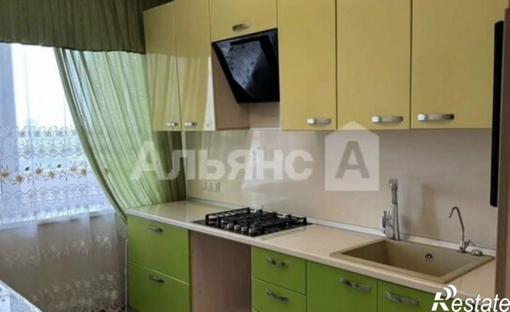 3-комн квартира Волгодонск, улица Ленина, 103