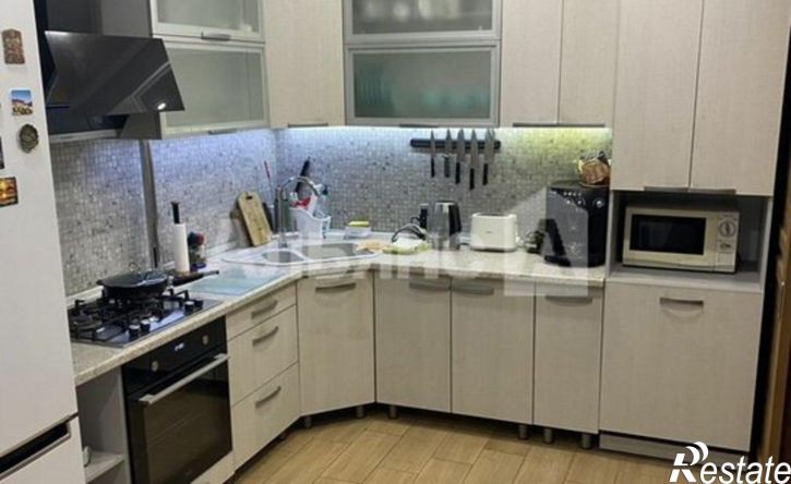 3-комн квартира Волгодонск, улица Энтузиастов, 8А