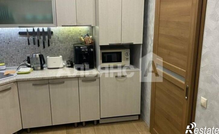 3-комн квартира Волгодонск, улица Энтузиастов, 8А