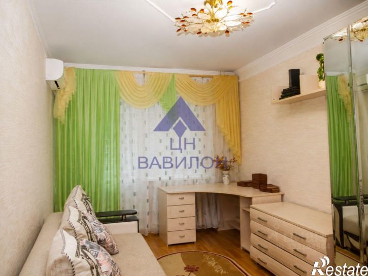 3-комн квартира Октябрьское шоссе, 12л,  д. 12л