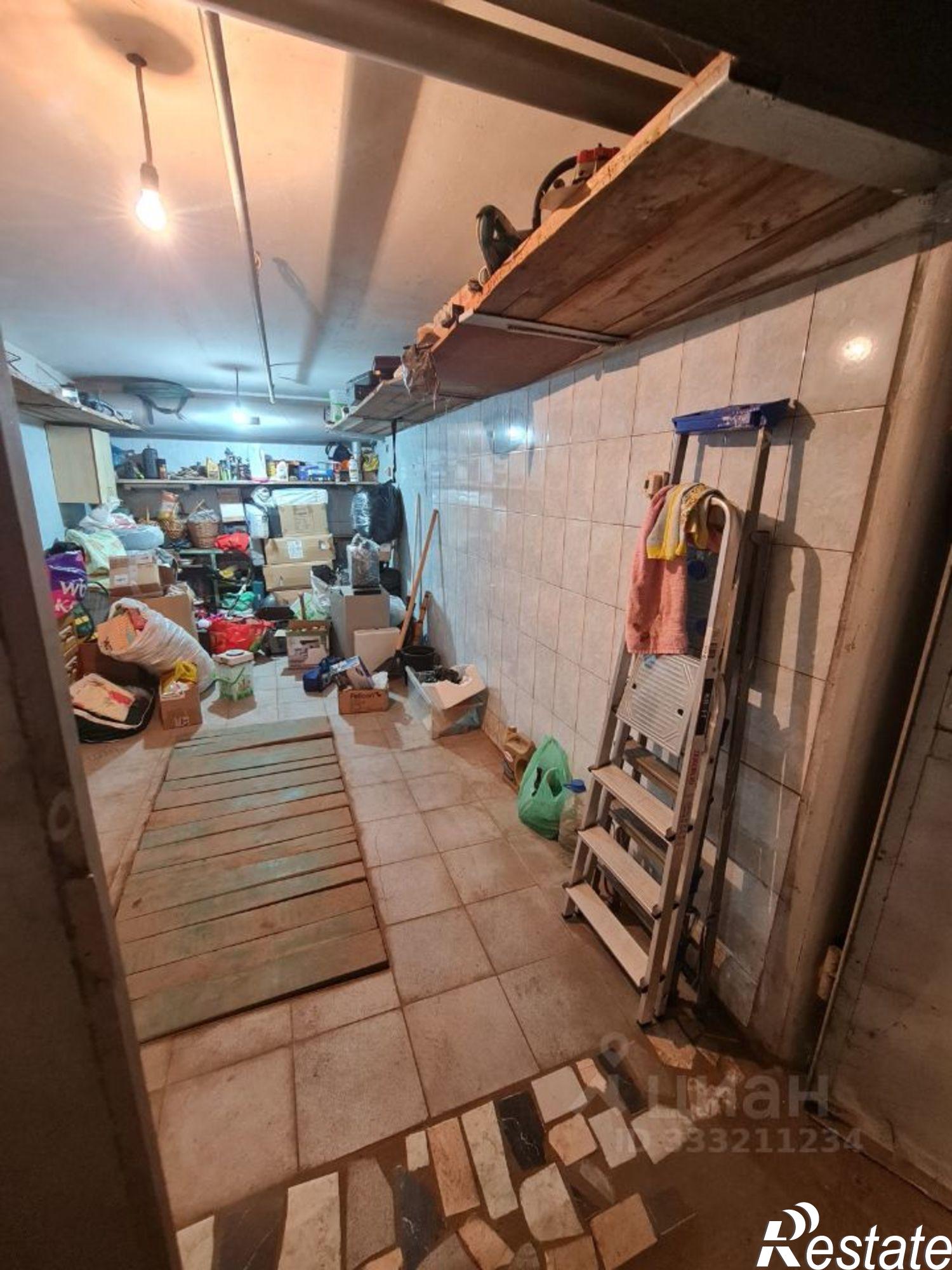 Купить гараж, место в паркинге за 740 760 рублей
