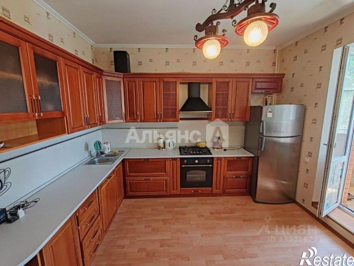 3-комн квартира Волгодонск, Гагарина ул, 10Б