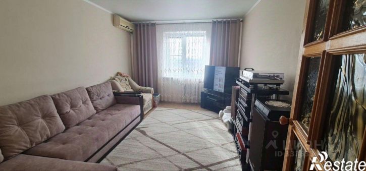 3-комн квартира улица Черникова, 28,  д. 28