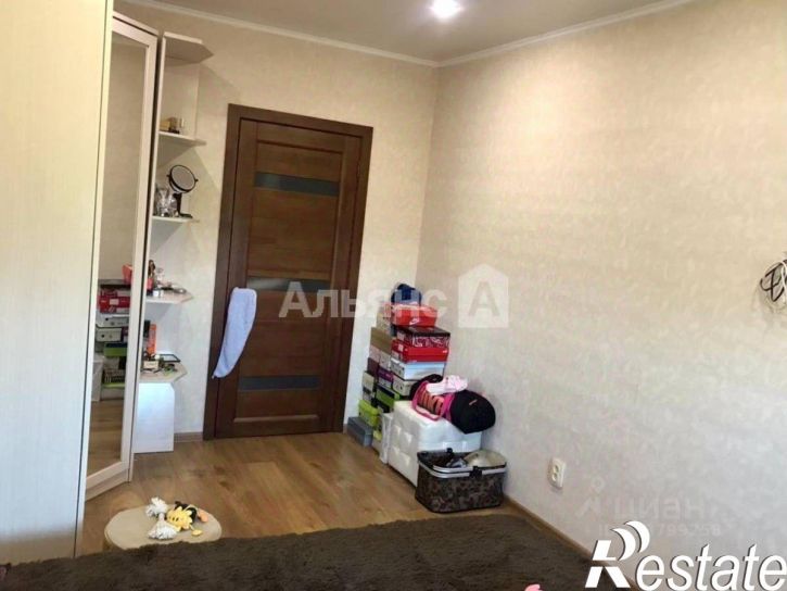 4-комн квартира Индустриальная улица, 18,  д. 18