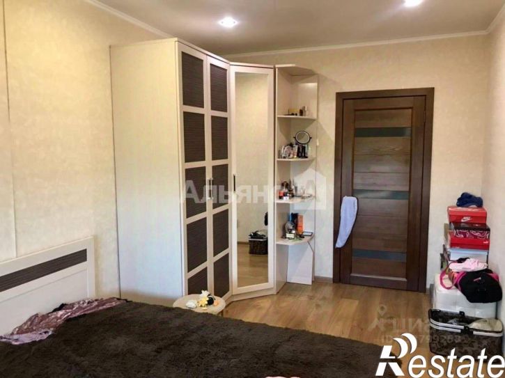 4-комн квартира Индустриальная улица, 18,  д. 18