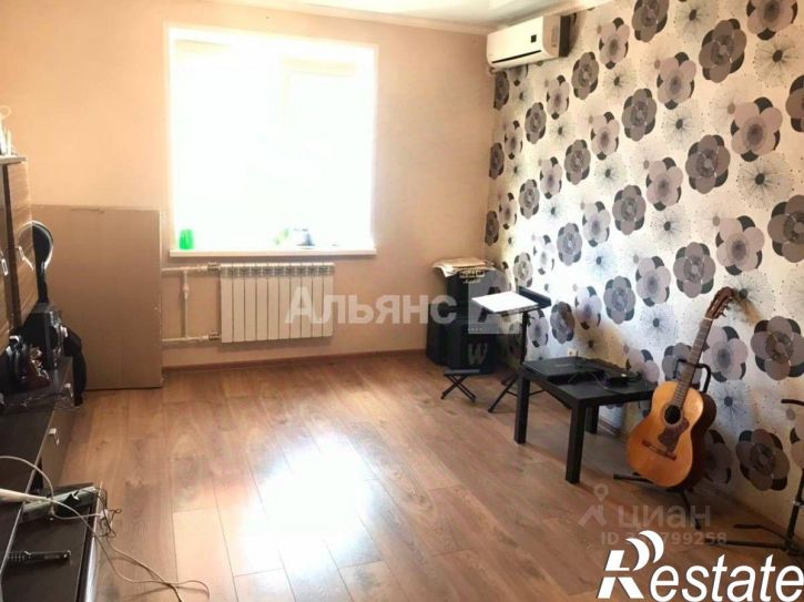 4-комн квартира Индустриальная улица, 18,  д. 18