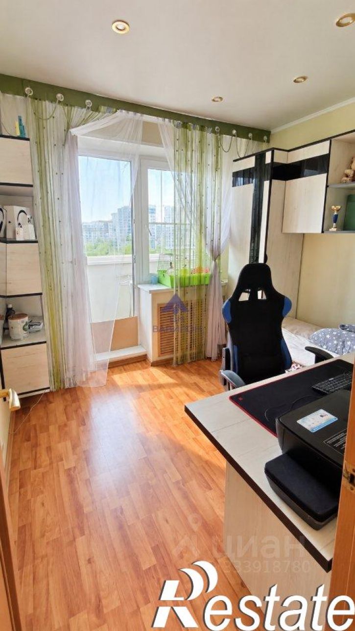4-комн квартира Волгодонск г., Энтузиастов ул., д.23