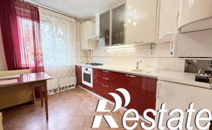 3-комн квартира улица Гагарина, 64,  д. 64