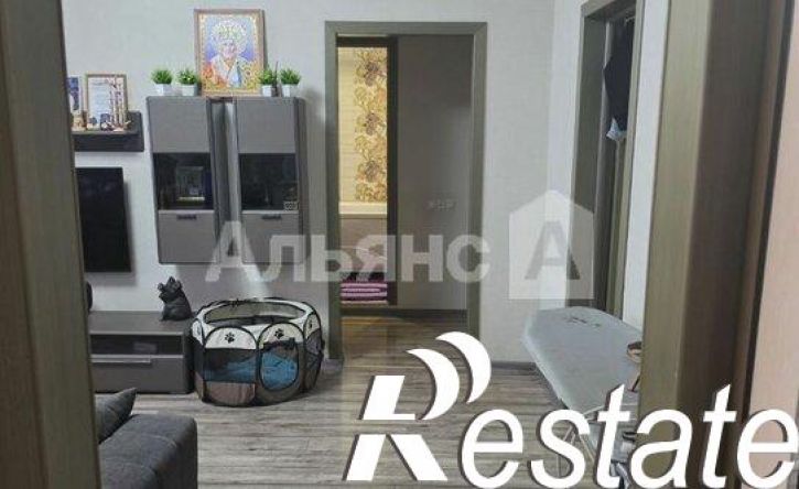 4-комн квартира улица Гагарина, 20,  д. 20