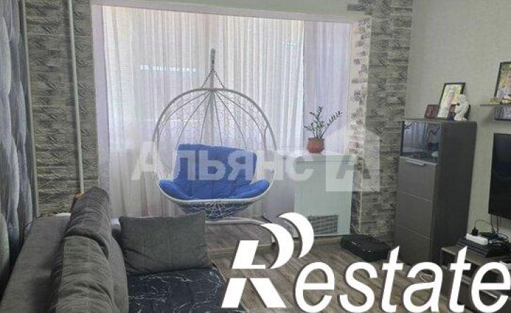 4-комн квартира улица Гагарина, 20,  д. 20