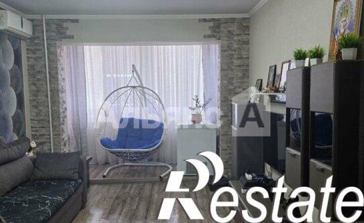4-комн квартира улица Гагарина, 20,  д. 20
