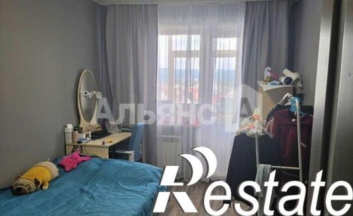 4-комн квартира улица Гагарина, 20,  д. 20
