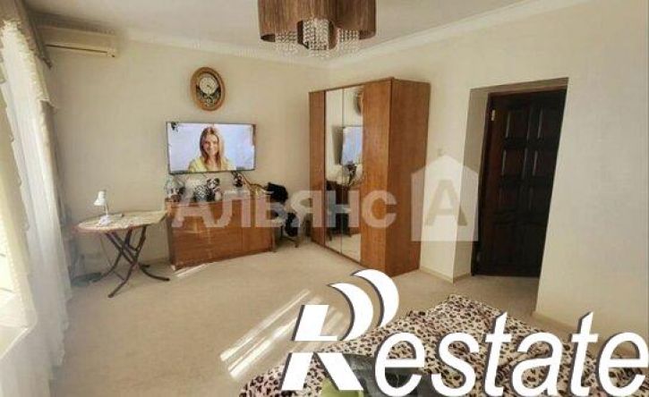 5-комн квартира улица Гагарина, 7З,  д. 7З