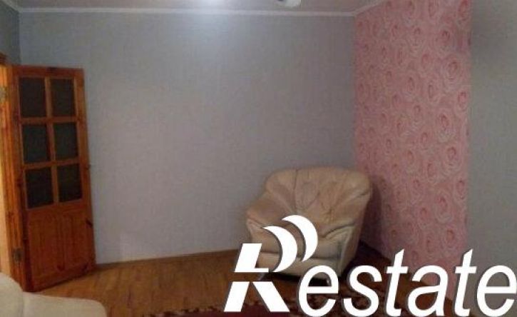 3-комн квартира проспект Строителей (дублёр), 45,  д. 45